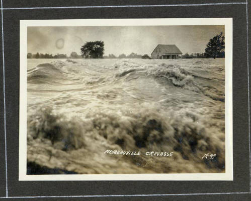 Flood waters in Moreauville, Louisiana. Courtesy of the LSU Special Collections Archive. 