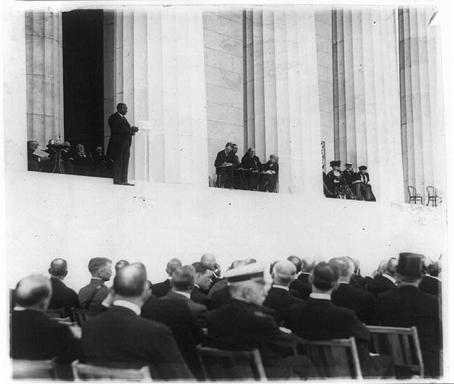 Dr. Moton delivering the keynote address at the Lincoln Memorial dedication, May 30, 1922. 