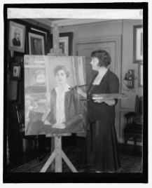 Miss_Juliet_Thompson_and_portrait_of_Mrs._Coolidge,_2-8-27_LCCN2016842922