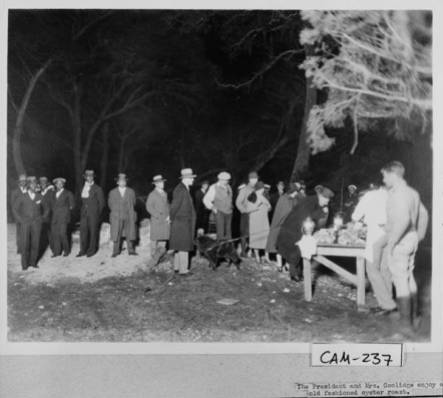 Cabin_Bluff_19271928_President_and_Mrs_Coolidge_at_oyster_roast